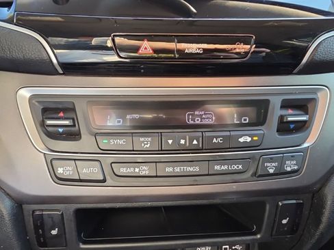 Used 2021 Honda Pilot Special Edition image 25