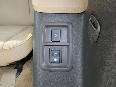 Used 2011 Toyota Sequoia Limited image 52