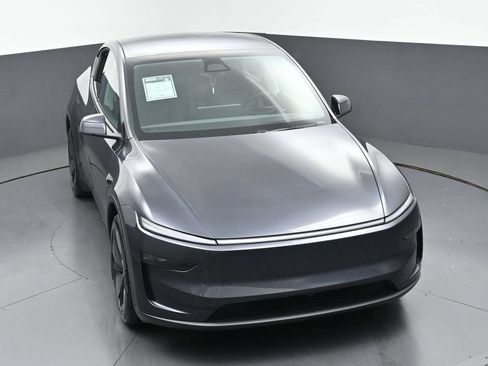 Used 2026 Tesla Model Y Long Range AWD/4WD image 39