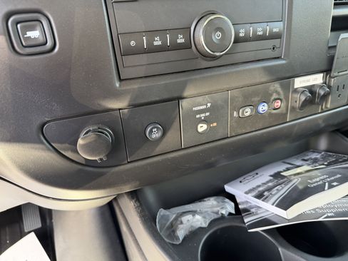 New 2026 Chevrolet Express 3500 w/ Power Convenience Package RWD image 28