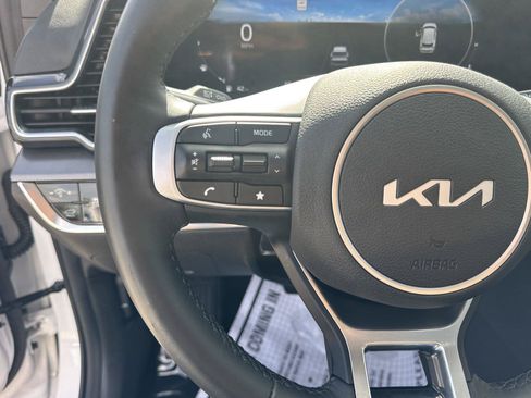 Used 2025 Kia Sportage SX FWD image 11
