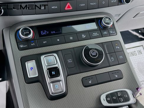 Certified 2025 Hyundai Palisade SEL FWD image 22