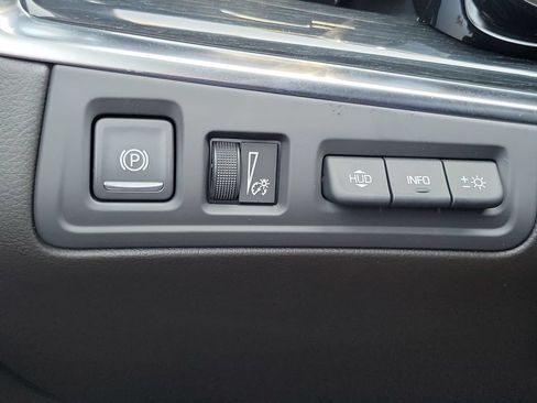 Used 2026 Cadillac XT5 Premium Luxury FWD image 17