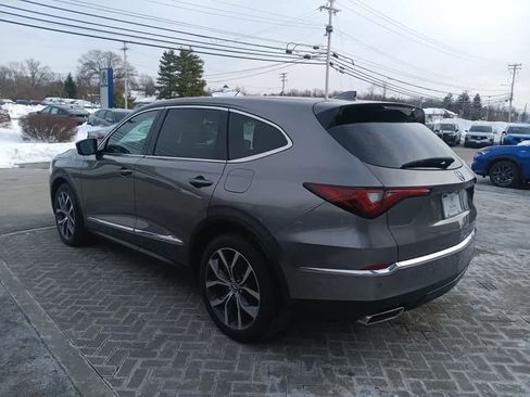 Used 2023 Acura MDX SH-AWD w/ Technology Package image 3