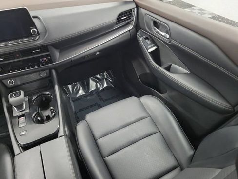 Used 2023 Nissan Rogue SV w/ SV Premium B Package FWD image 20