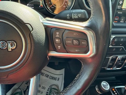 Used 2020 Jeep Gladiator Overland AWD/4WD image 35