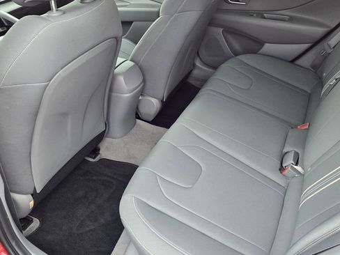 Used 2023 Hyundai Elantra SEL image 10