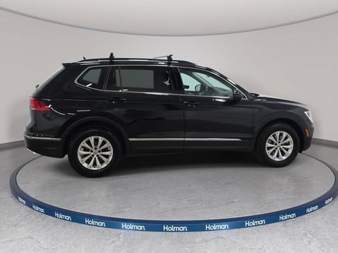 Used 2018 Volkswagen Tiguan SEL FWD image 5