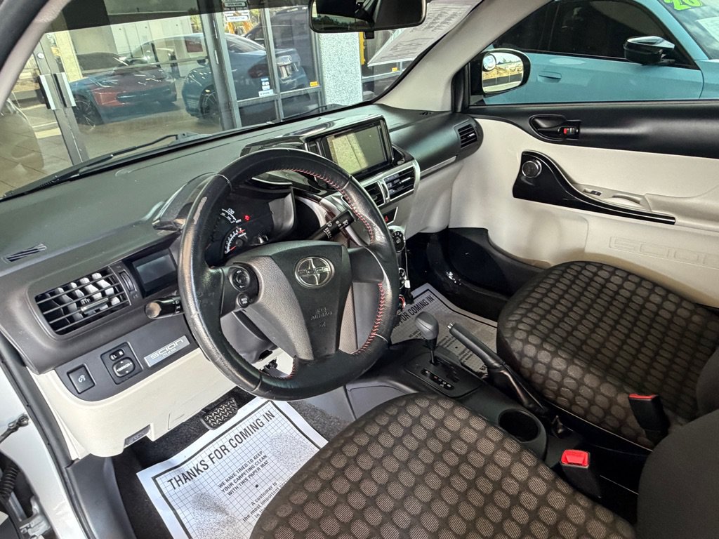 Used 2014 Scion iQ 10 Series FWD image 7