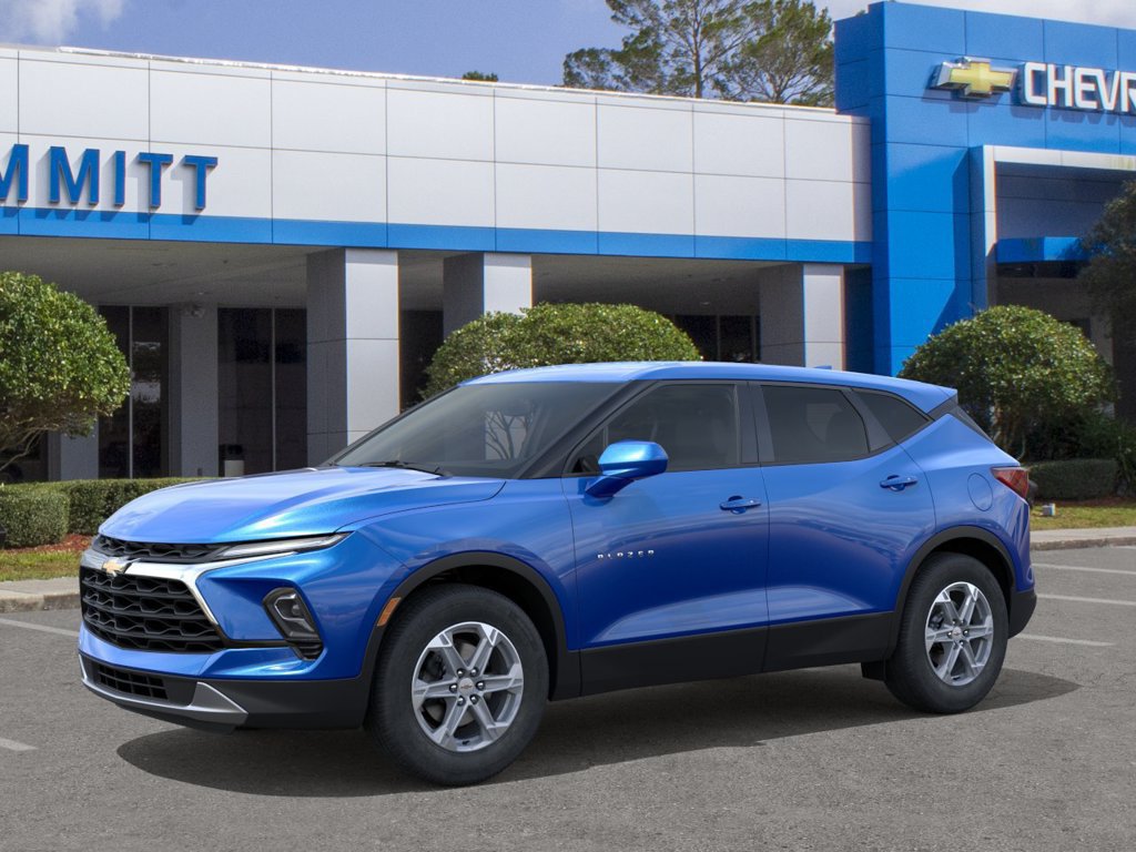New 2026 Chevrolet Blazer LT FWD image 2