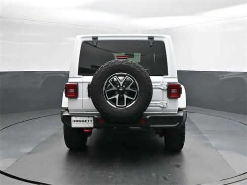Used 2025 Jeep Wrangler Rubicon image 8