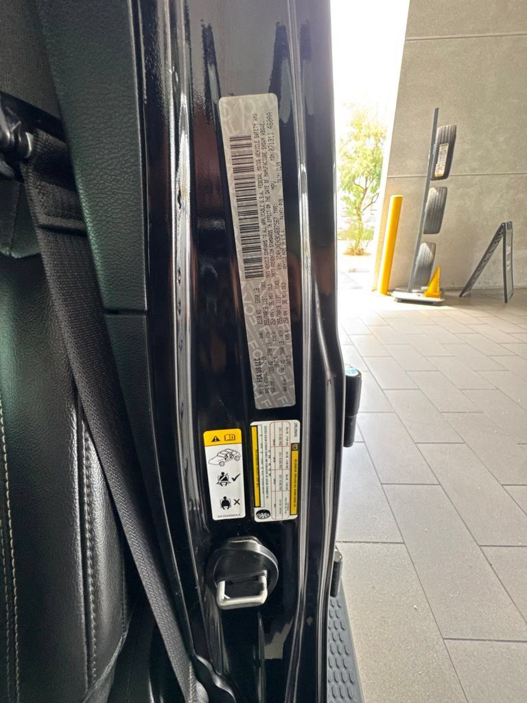 Used 2019 Jeep Wrangler Unlimited Sahara AWD/4WD image 19