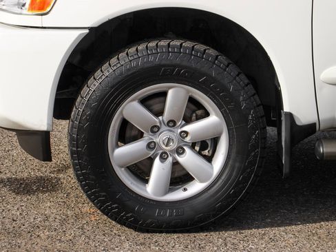 Used 2013 Nissan Titan SV w/ SV Value Truck Pkg image 38