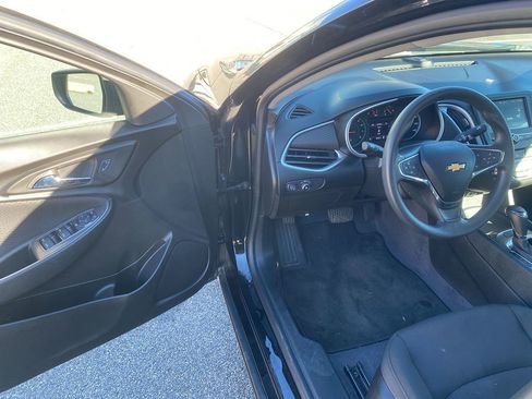Used 2018 Chevrolet Malibu LS image 10