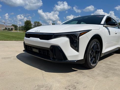 New 2026 Kia K4 GT-Line FWD image 15