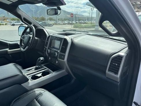 Used 2019 Ford F150 Lariat w/ Equipment Group 502A Luxury AWD/4WD image 33