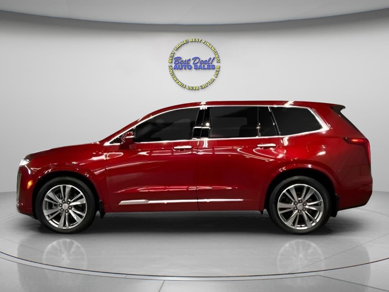 Used 2021 Cadillac XT6 Premium Luxury FWD image 2