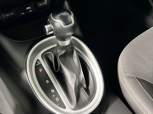 Used 2016 Kia Soul FWD image 24