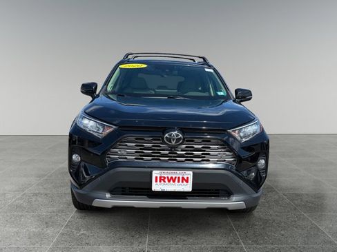 Used 2020 Toyota RAV4 Limited AWD/4WD image 9