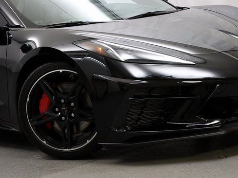 Used 2023 Chevrolet Corvette Stingray Preferred Cpe w/ Z51 Performance Package image 4