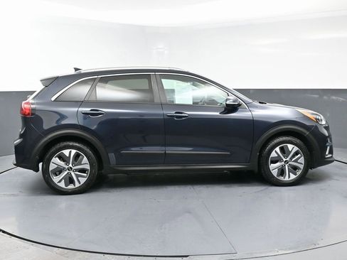 Used 2020 Kia Niro EX Premium image 8