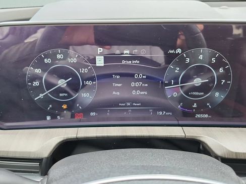 Certified 2024 Kia Telluride SX w/ Towing Package FWD image 33