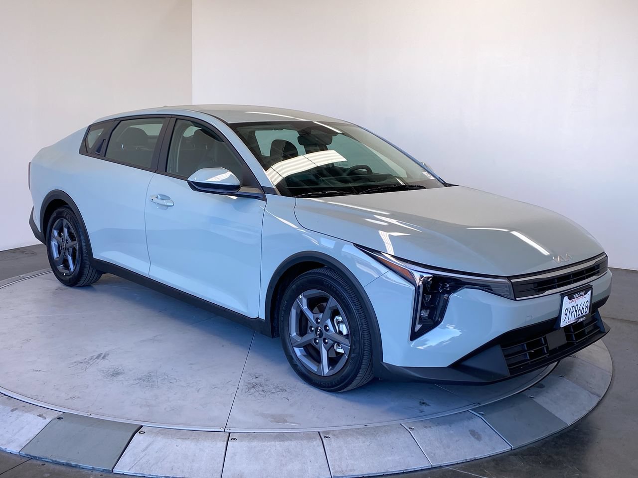 Certified 2026 Kia K4 FWD image 7