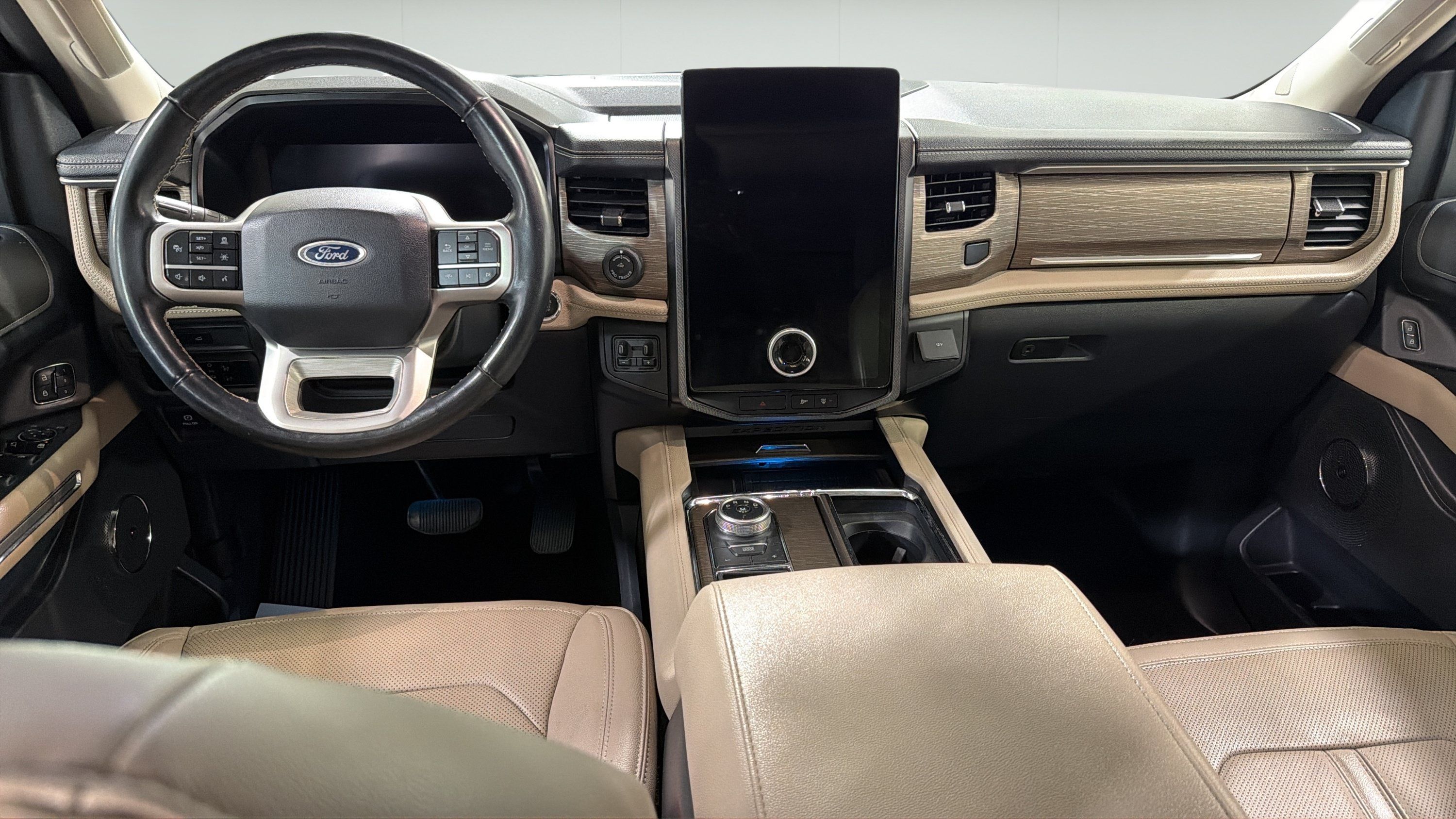 Used 2023 Ford Expedition Limited RWD image 25