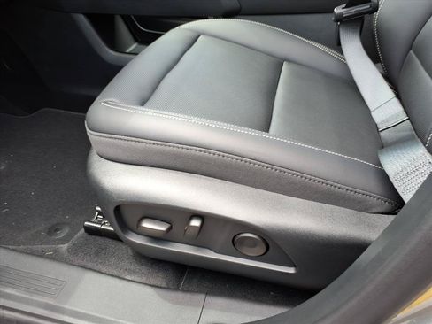 New 2026 GMC Terrain Elevation w/ Elevation Premium Package AWD/4WD image 8
