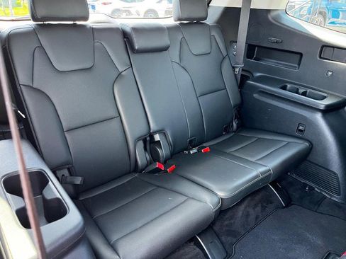 Used 2022 Kia Telluride EX w/ EX Premium Package image 10