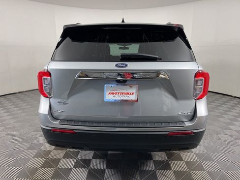 Used 2023 Ford Explorer XLT image 13