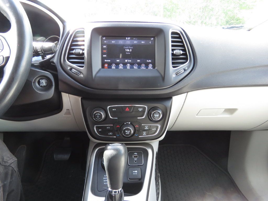 Used 2018 Jeep Compass Latitude w/ Popular Equipment Group AWD/4WD image 24