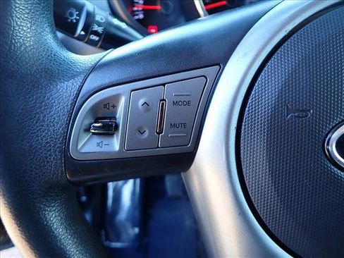 Used 2011 Kia Soul + w/ Audio Pkg image 13