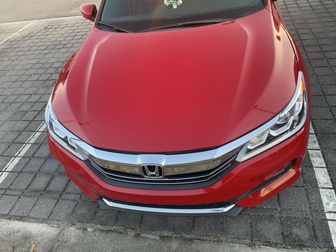 Used 2017 Honda Accord Sport Special Edition image 2