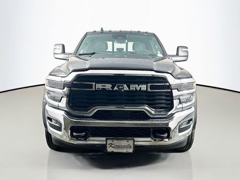 New 2026 RAM 5500 4x4 Crew Cab image 2
