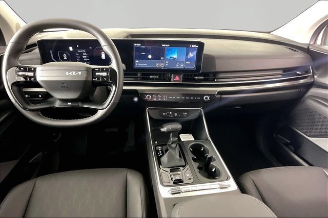 New 2027 Kia Carnival SX FWD image 6