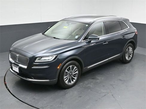 Certified 2023 Lincoln Nautilus Reserve image 42