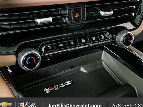 New 2026 Chevrolet Tahoe High Country w/ Sun And Tow Package AWD/4WD image 17