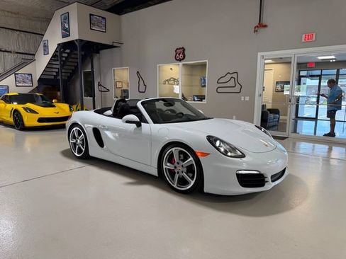 Used 2015 Porsche Boxster S RWD image 71