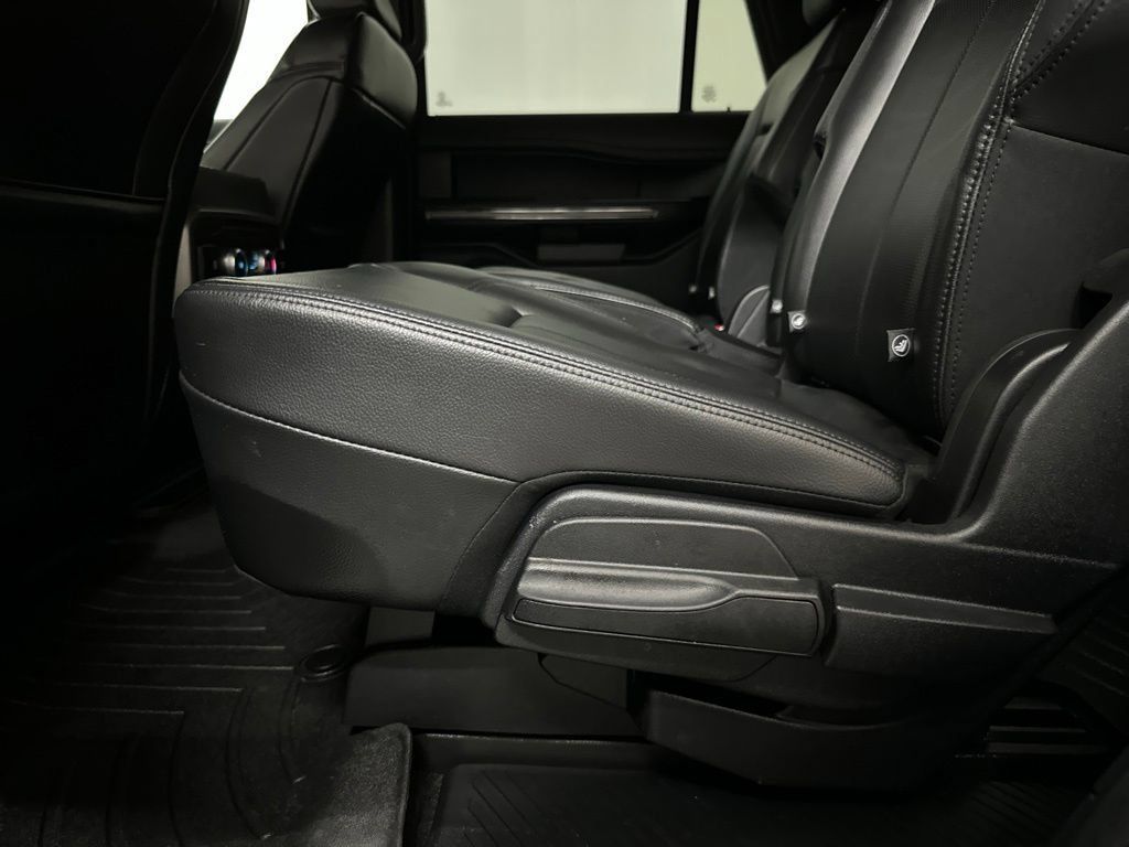 Used 2021 Ford Expedition XLT RWD image 46