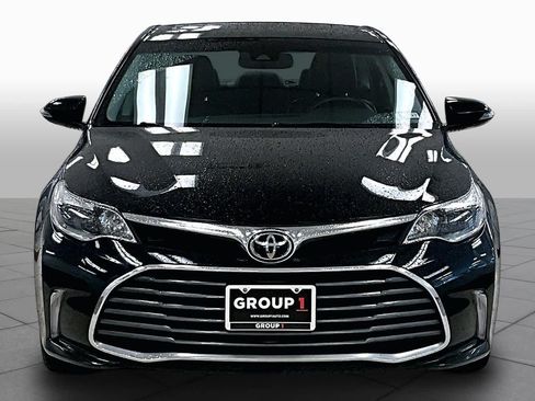 Used 2017 Toyota Avalon Limited FWD image 3