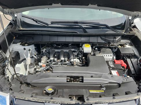 Used 2022 Nissan Pathfinder SV AWD/4WD image 28