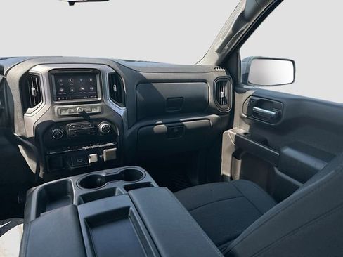 Used 2020 Chevrolet Silverado 1500 Custom w/ Custom Value Package image 21