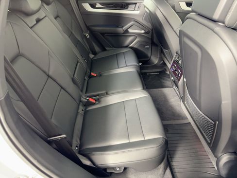 Used 2026 Porsche Cayenne S image 27