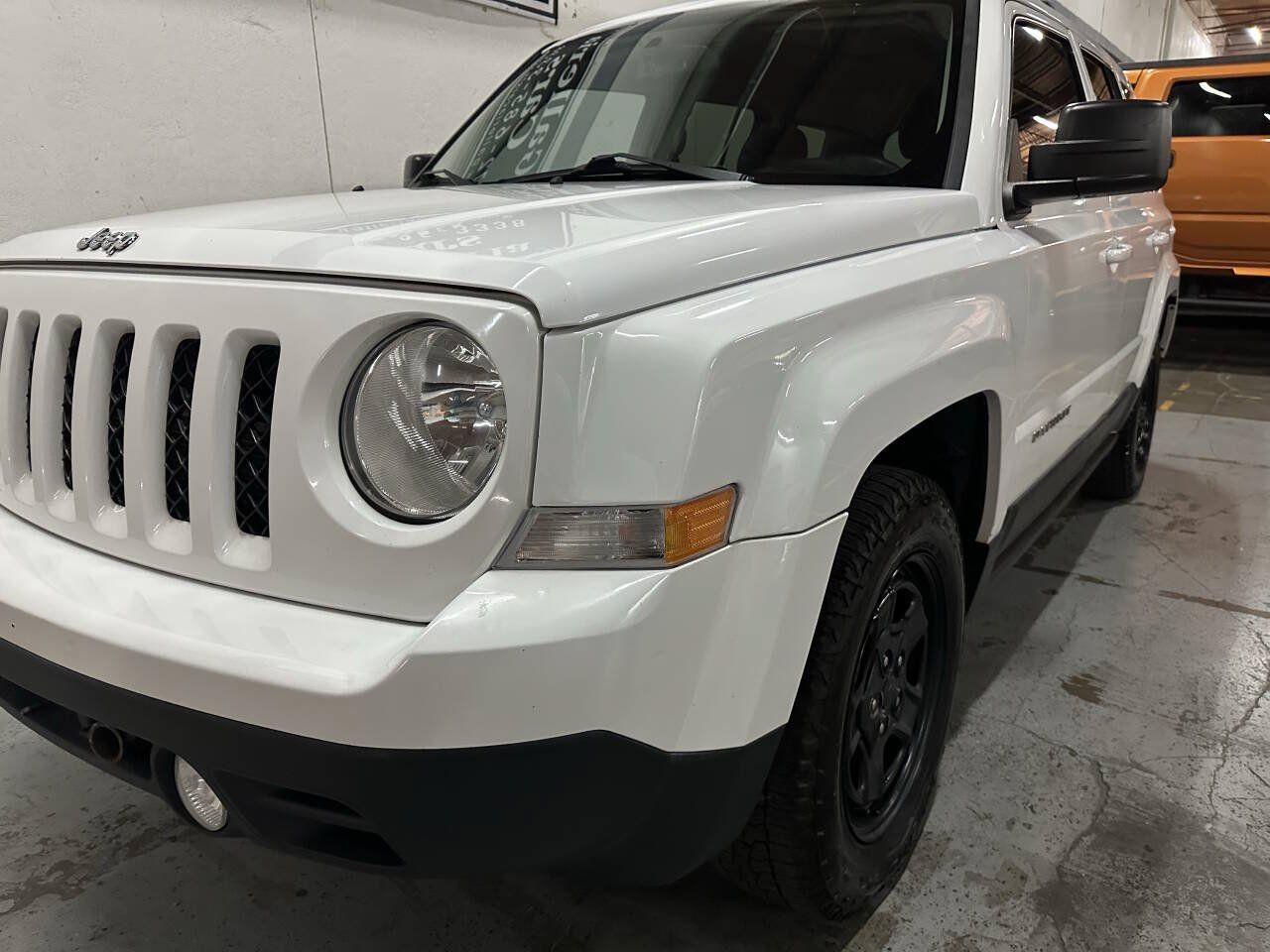 Used 2016 Jeep Patriot Sport w/ Power Value Group FWD image 13