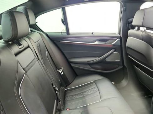 Used 2022 BMW 530e xDrive w/ Executive Package image 26