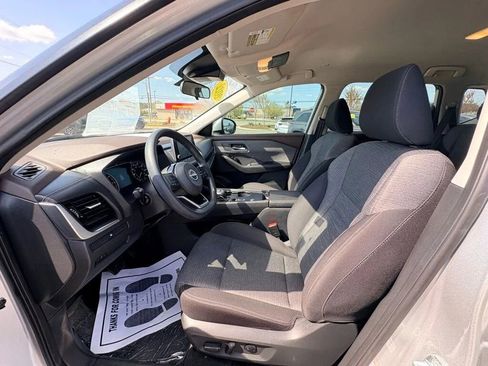 Used 2022 Nissan Rogue SV FWD image 28