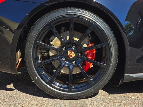 Used 2013 Porsche 911 Carrera 4S AWD/4WD image 36