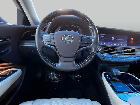 Used 2018 Lexus LS 500 w/ Interior Upgrade Package RWD image 6