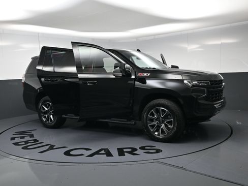 Used 2024 Chevrolet Tahoe Z71 w/ Luxury Package AWD/4WD image 25